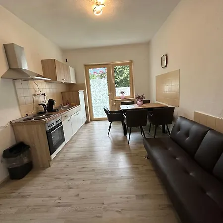 Apartment Theox No 15 Fuer 5 Personen Mit Senseo Kaffeemaschine Duisburg